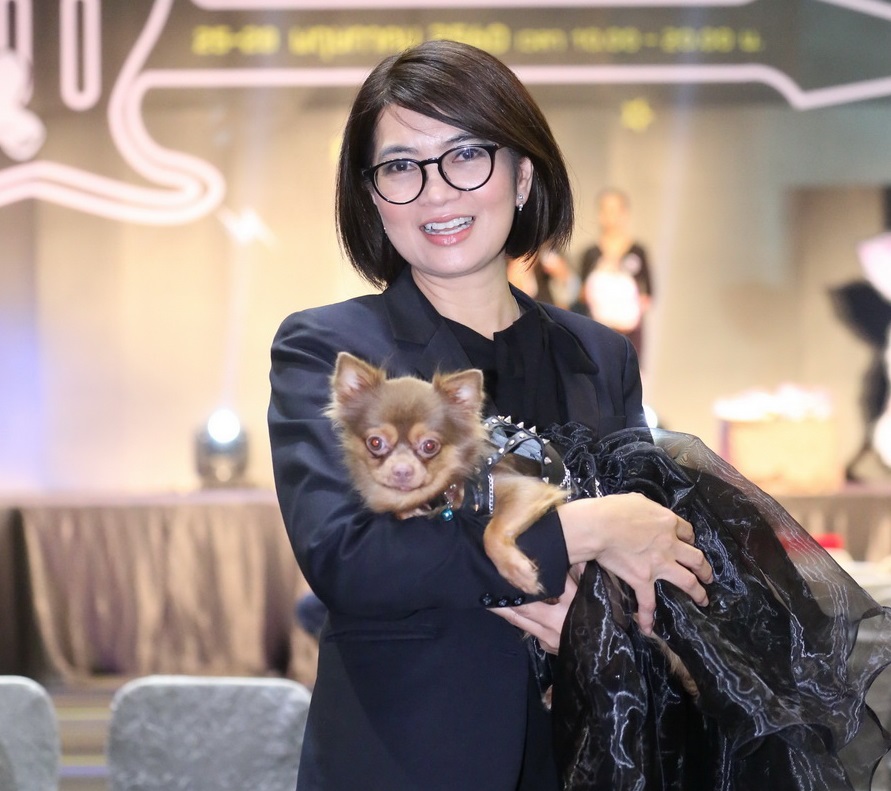 นีโอผงาดผู้นำงานแฟร์สัตว์เลี้ยง ปิ๊งไอเดียจัดแข่งกีฬาให้น้องหมา