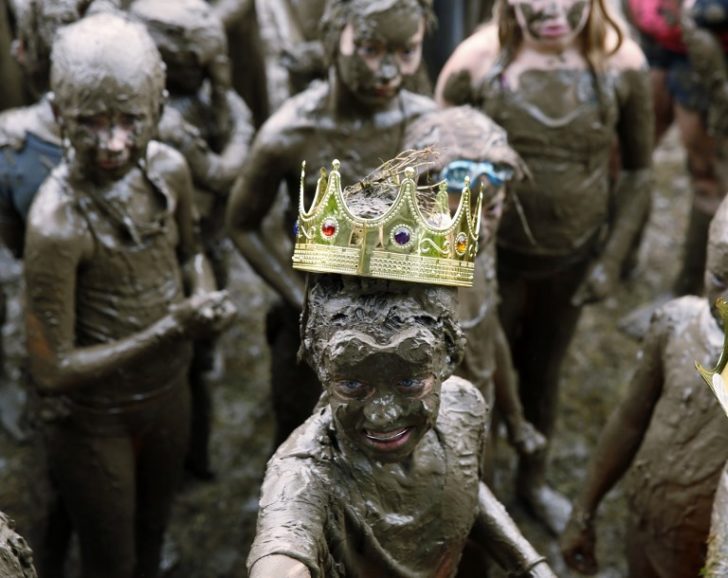 US-LIFESTYLE-MUD DAY