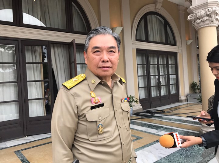 รมว.คลัง อ้างไม่รู้ กรมบังคับคดีอายัดเงิน 12 บัญชี “ยิ่งลักษณ์”