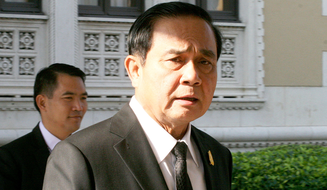 “นายกฯ” โต้ข่าวลือ ยันยังไม่มีกำหนดปิดให้เข้าถวายบังคมพระบรมศพ ในหลวง ร.9