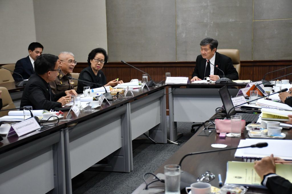 สธ.เตรียมออก “100 ตำรับ” ยาแผนไทยใช้ควบคู่ยาแผนปัจจุบันอีก 3 เดือน