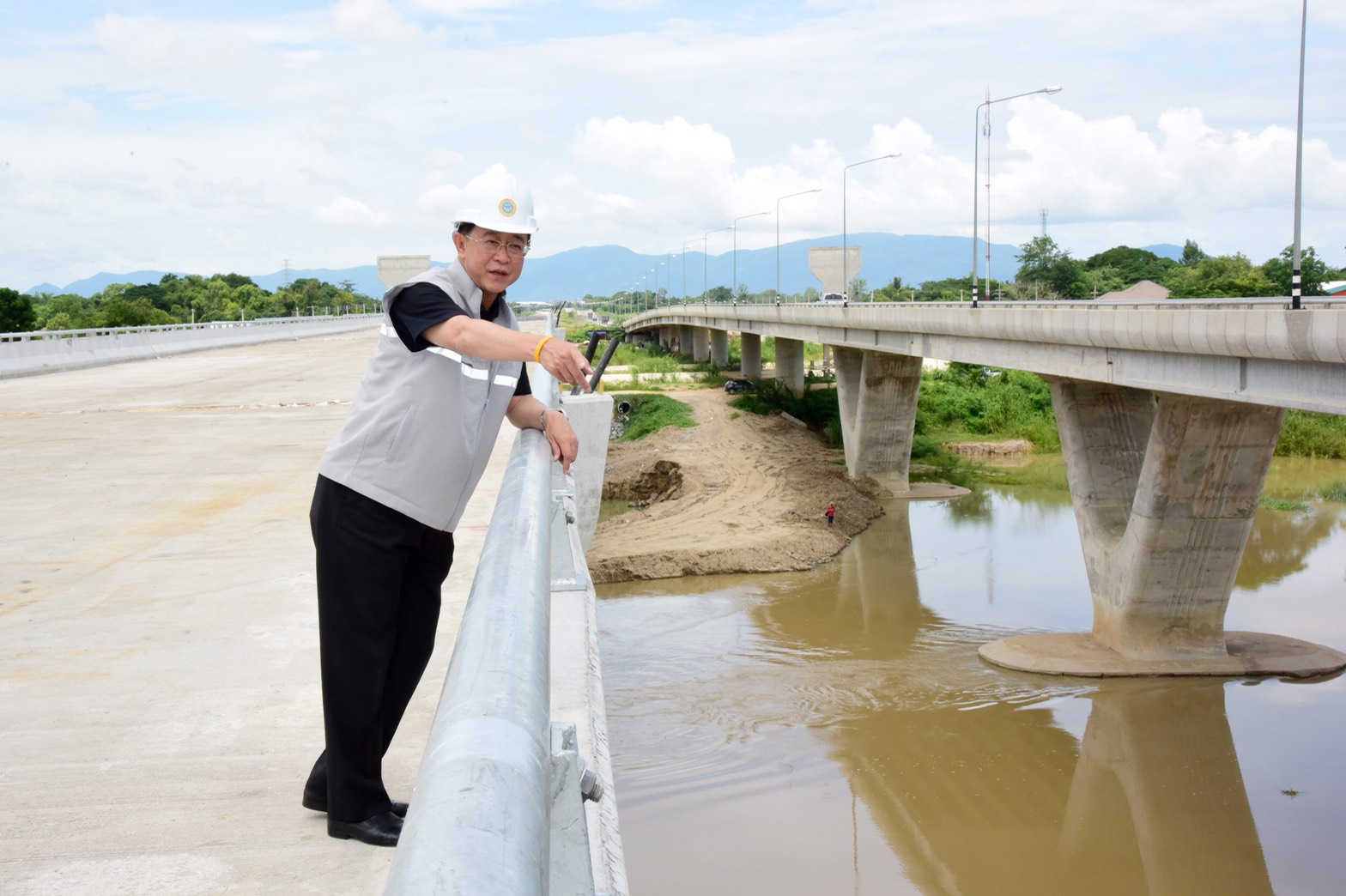 “อาคม” สั่งทางหลวงตัดถนนเลี่ยงเมืองนครสวรรค์ฝั่งตะวันออกเพิ่มเชื่อมอีสาน-รถไฟทางคู่