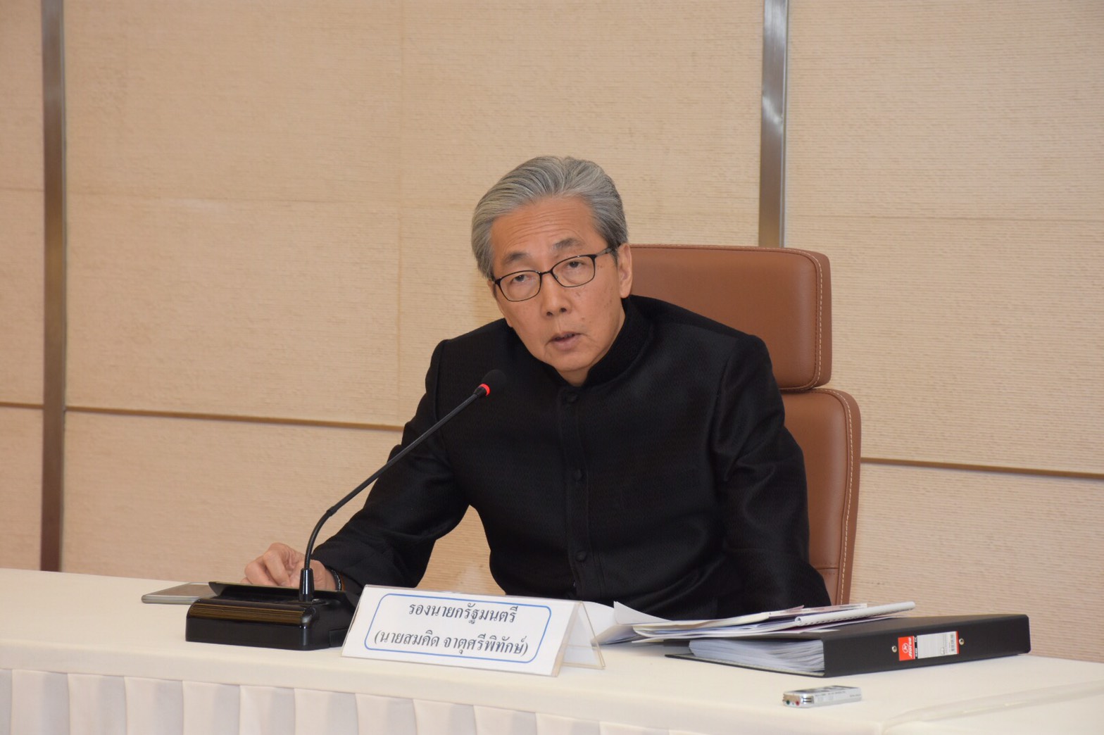 “สมคิด” เพิ่มมาตรการช่วย SMEs สั่ง บสย. ขยายวงเงินค้ำประกันเป็น 30%