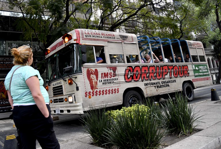 ไอเดียแปลกใหม่! เอ็นจีโอเม็กซิโกจัด”Corruptour” พาชมสถานที่สัญลักษณ์การทุจริตรอบเมือง