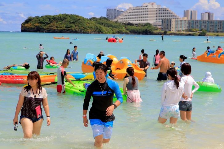 GUAM-US-NKorea-MISSILE-TOURISM