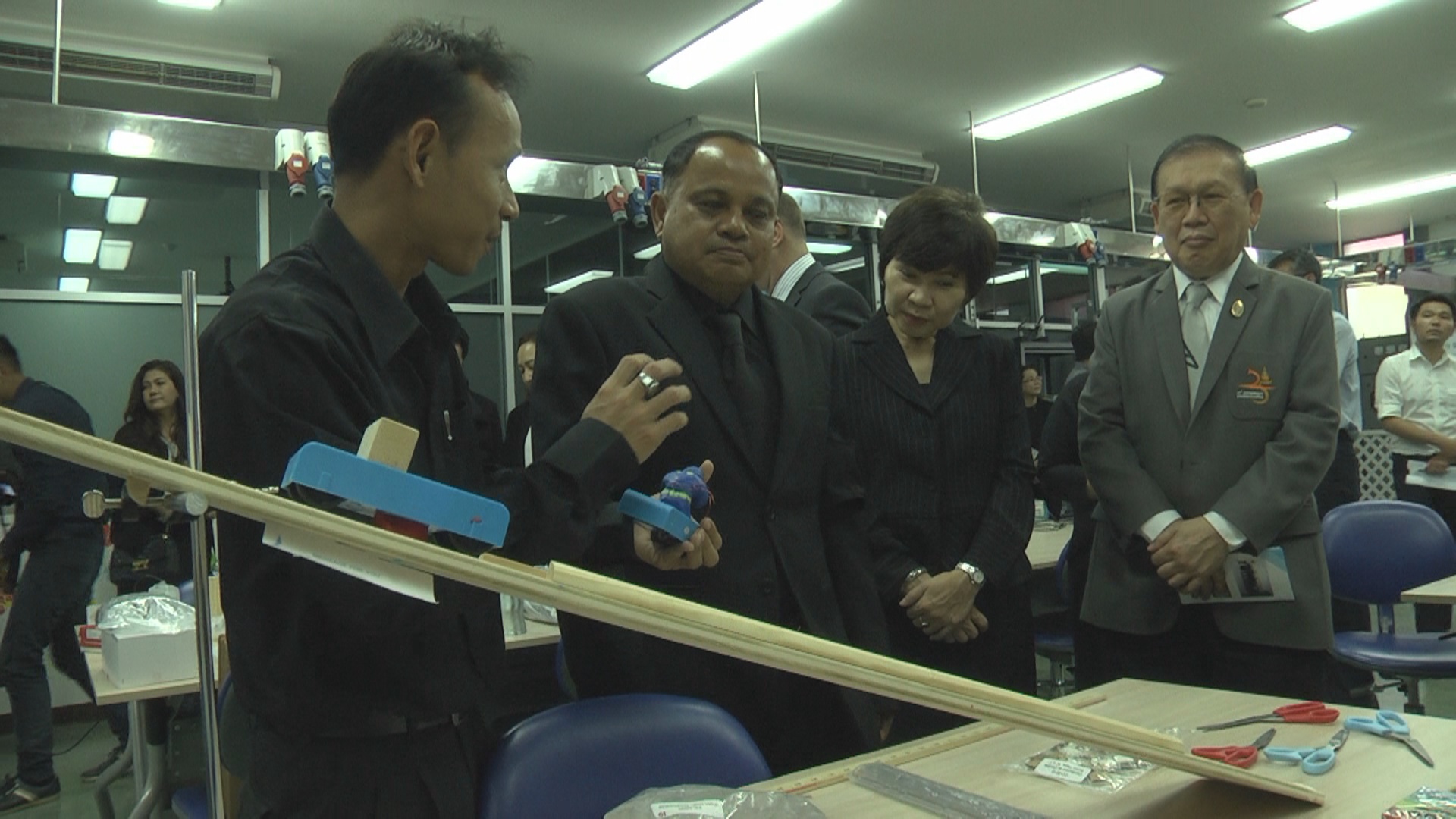 ม.เทคโนโลยีสุรนารี เปิดศูนย์การศึกษาพัฒนาทักษะอาชีพสุรนารี ผลิตช่างเทคนิคด้านไมโครอิเล็กทรอนิกส์แห่งแรกของภาคอีสาน