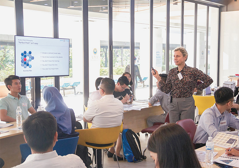 UTCC ชู “IDE Center” ผลิตนักรบเศรษฐกิจรุ่นใหม่