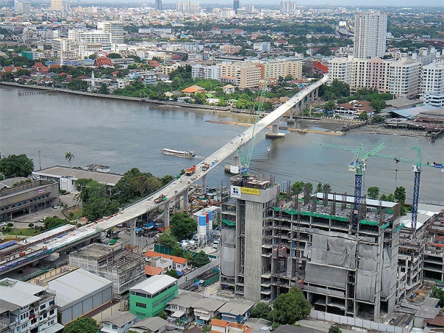 รถไฟฟ้าพลิกทำเลฝั่งธน ชุบชีวิตห้าง-คอนโดใหม่พรึ่บ