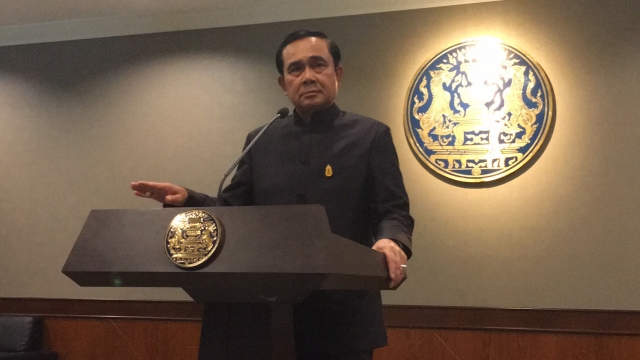 “ประยุทธ์” วอนอย่าโยงการเมือง หลังลงพื้นที่ต่างจังหวัด ชี้เป็นการติดตามงาน