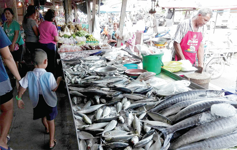 ผู้บริโภคจ๊าก IUU สัตว์น้ำแพงหูฉี่ ปลาทูไทยขาด-รง.แปรรูปนำเข้าวัตถุดิบต้นทุนพุ่ง-