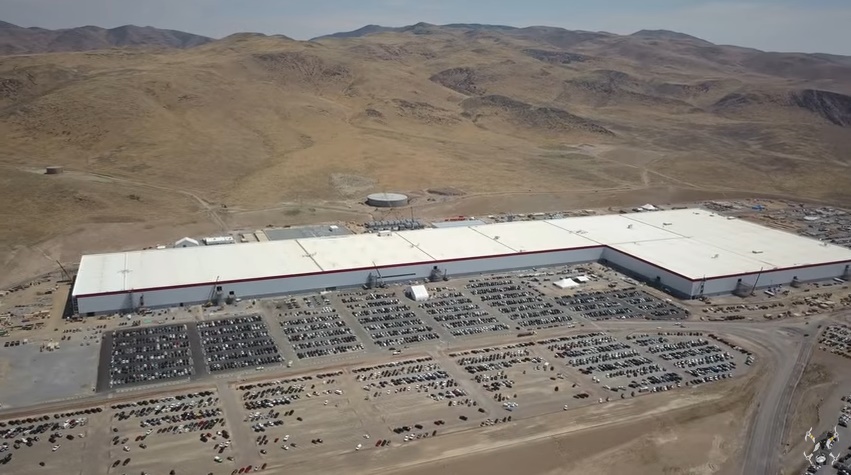 ยิ่งใหญ่! สไตล์ “อีลอน มัสก์” ชมโรงงาน “Gigafactory” ของเทสล่า แหล่งผลิตเเบตเตอรี่หลัก