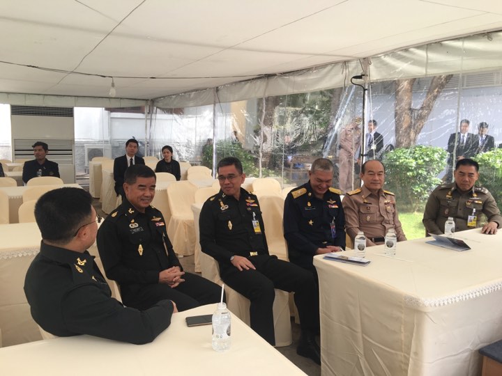 “ผบ.เหล่าทัพ” งดวิจารณ์ “ทักษิณ” ทวีตวิจารณ์กระบวนการยุติธรรม