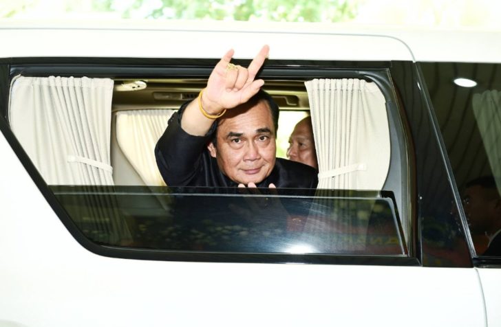 “บิ๊กตู่” ปากหวานอ้อนประทับใจ “คนโคราช” อนุมัติ 2,600 ล. สร้างทางรถไฟลอยฟ้าแก้รถติด