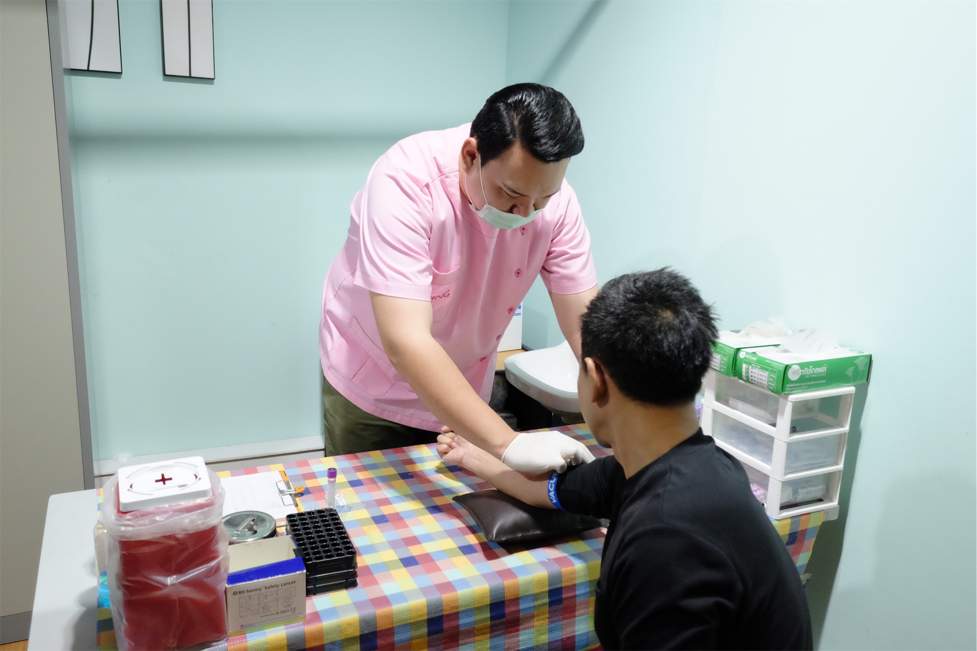 “อีกนิดพิชิตเอดส์ : AIDS-Almost Zero” สร้างไทยยุติโรคเอดส์และเชื้อเอชไอวี