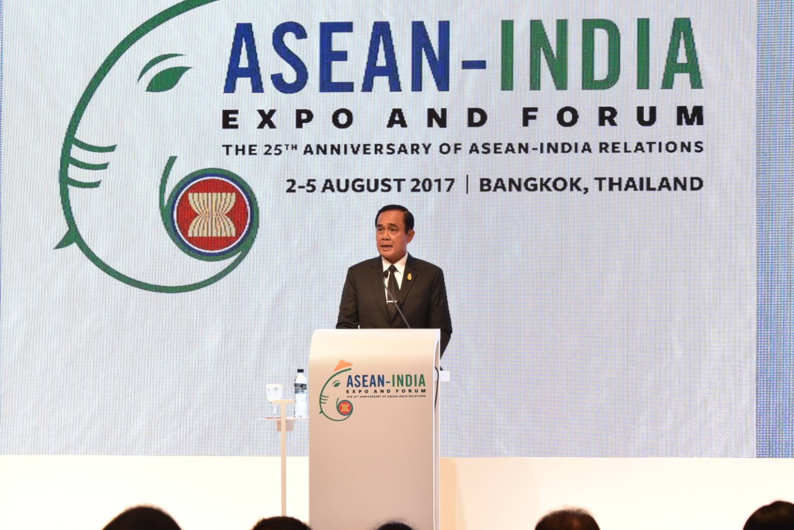 “บิ๊กตู่” เปิด “ASEAN-India Expo and Forum” สุดปลื้มยอดค้าอาเซียนอินเดียเพิ่มเท่าตัวในรอบ10ปี
