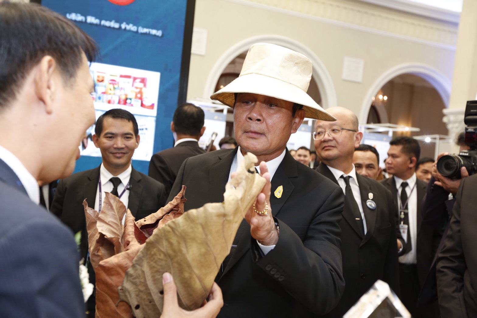 นายกฯ มั่นใจนโยบายรัฐบาลมาถูกทาง หลัง “สมาร์ทเอสเอ็มอี” กวาดรางวัล PM AWARD เกินคาด