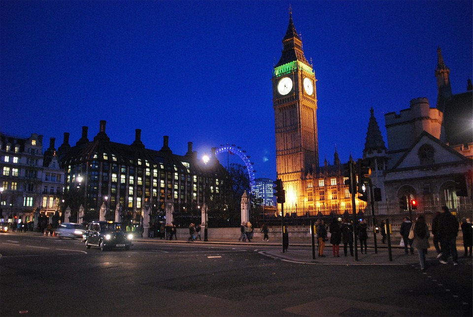 ส่อวิกฤติ! “Brexit” กระทบหนักแรงงานในอังกฤษกว่า 1 ล้านคน เตรียมออกจากประเทศ