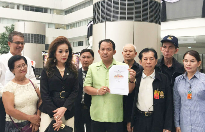 ‘ศรีสุวรรณ’ ร้องศาลรธน. วินิจฉัยกม.จัดทำยุทธศาสตร์ชาติ ซัดรัฐบาลลักไก่ทำเสร็จก่อนออกกม.