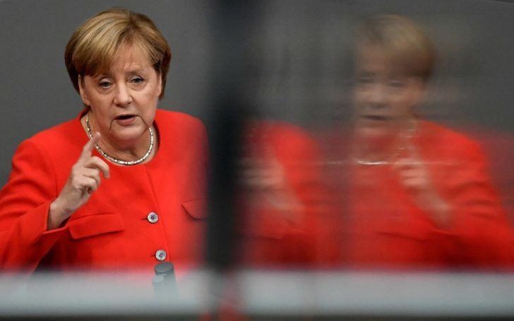 GERMANY-POLITICS-VOTE-MERKEL