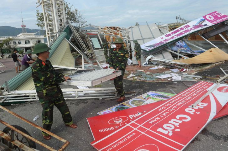 พายุไต้ฝุ่น “ทกซูรี” ถล่มเวียดนาม บ้านเรือนนับแสนหลังเสียหายหนัก คร่าชีวิตอย่างน้อย 4 ศพ