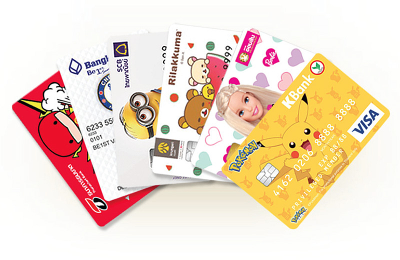 สงครามชิงเค้กบัตรเดบิต ชู “ลายการ์ตูน-รูดลุ้นล้าน”-