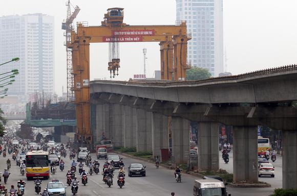 สื่อญี่ปุ่นตีข่าว “โครงการรถไฟฟ้าจีน” ในเวียดนาม “ด้อยคุณภาพ-ล่าช้า-ทำงบบานปลาย”