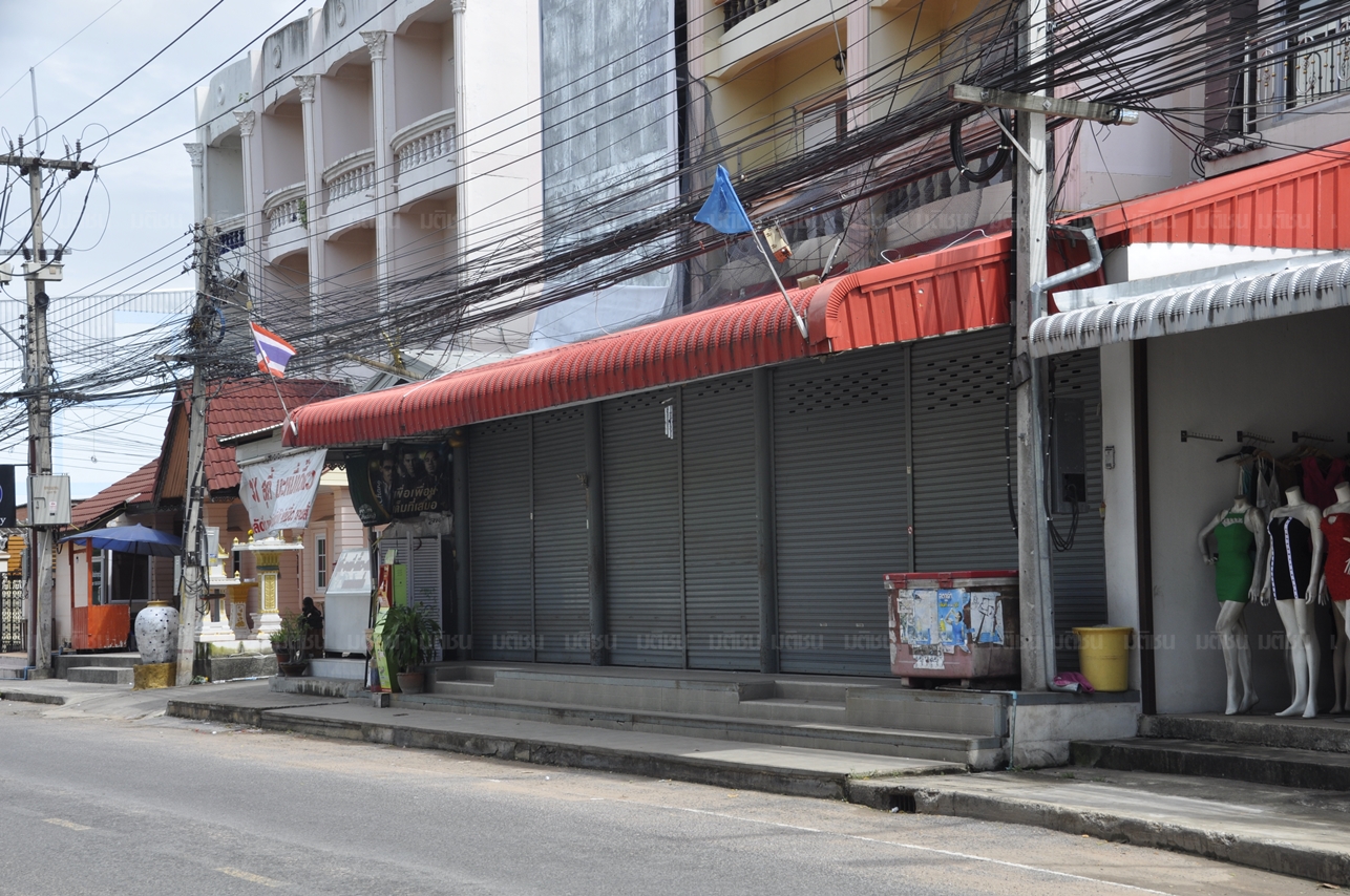 อึ้ง! ร้านเอเย่นต์เหล้า-บุหรี่โคราชทุกแห่ง พร้อมใจปิดร้านหนี สรรพสามิตลงพื้นที่สุ่มตรวจ