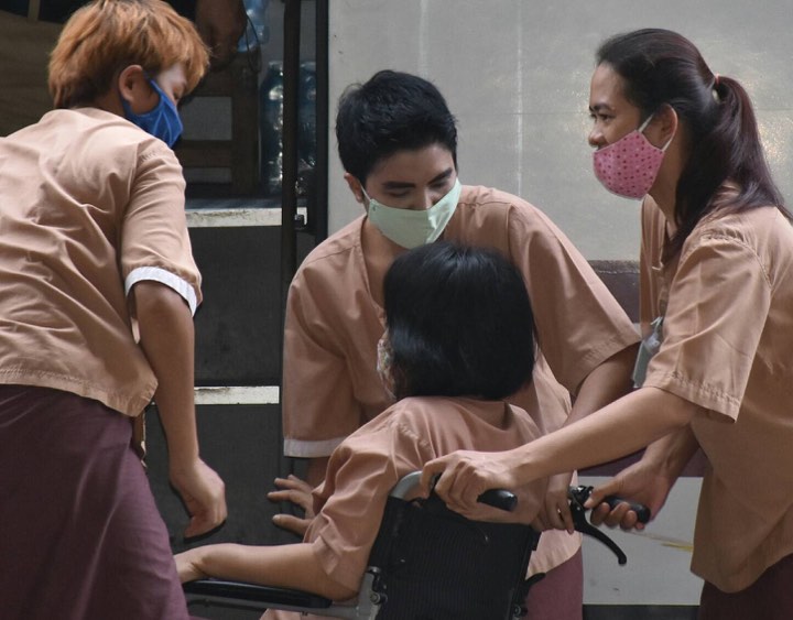 ศาลเลื่อนตรวจหลักฐาน “ซินแสโชกุน”-พวก คดีฉ้อโกงไป 13 พ.ย.นี้