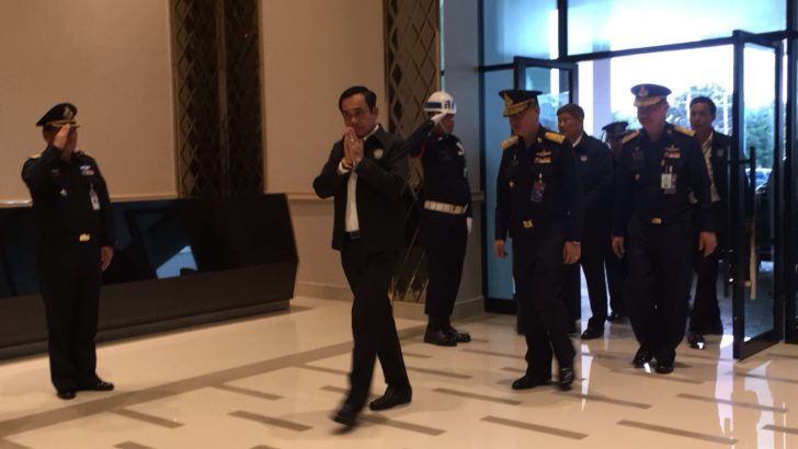 “บิ๊กตู่” ลงพื้นที่จ.สตูล ชู 4.0 เปิดเน็ตประชารัฐ-กดปุ่มใช้สถานีเคเบิลใต้น้ำปากบารา
