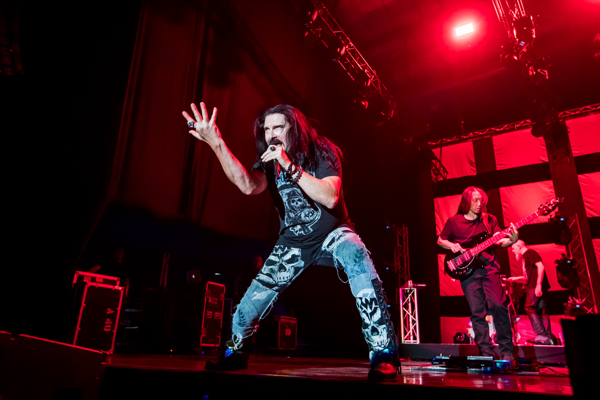 ตราตรึงด้วยสกิลทางดนตรีขั้นเทพ กับสุดยอดคอนเสิร์ต Dream Theater Live in Bangkok