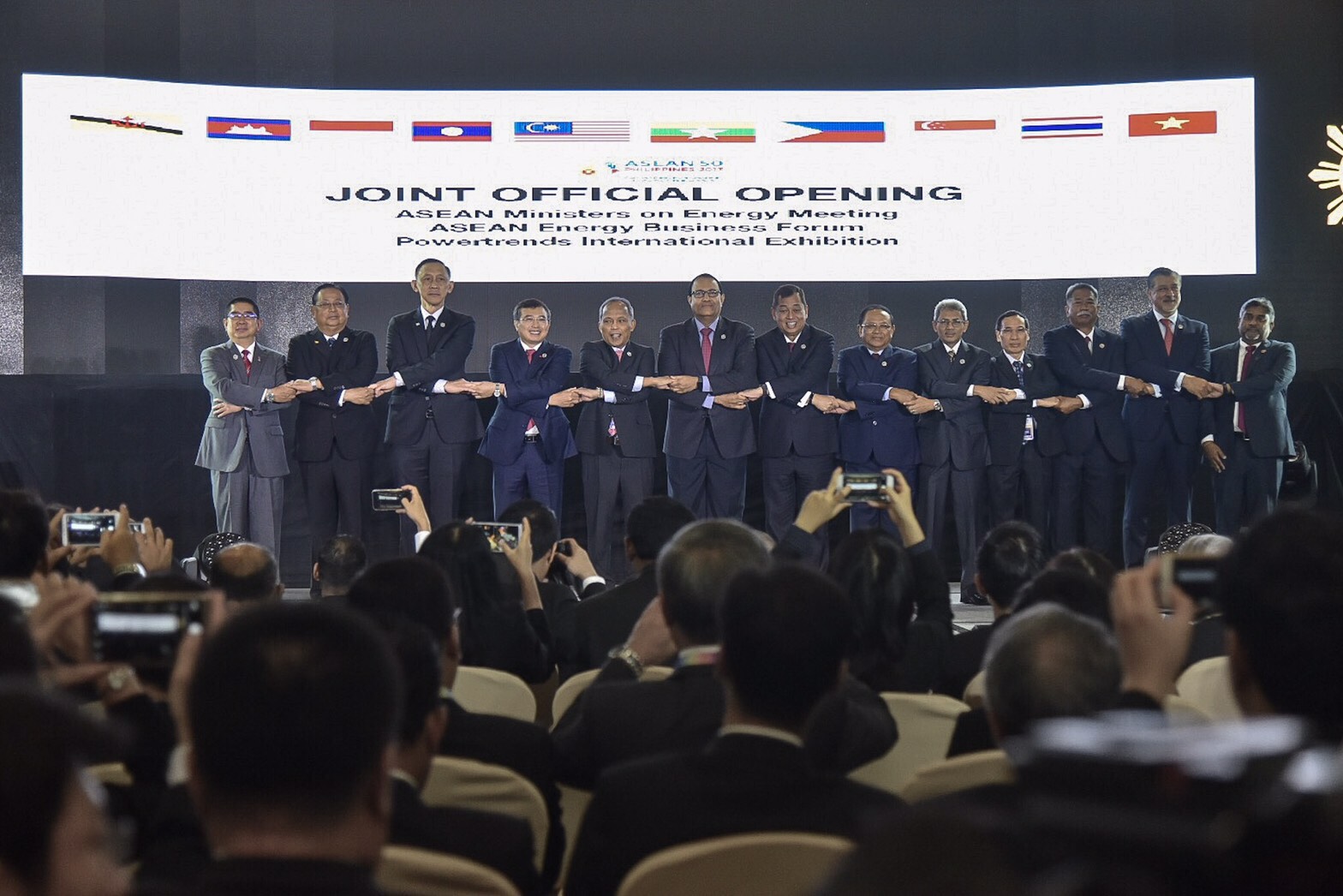 กระทรวงพลังงาน นำผู้ประกอบการไทยบุกฟิลิปปินส์ คว้า รางวัล ASEAN Energy Awards 2017