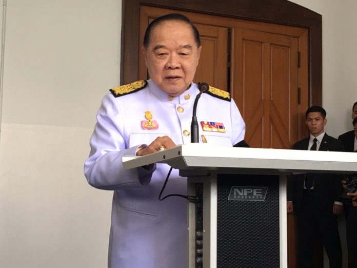 “ประวิตร” ยันสอบ “รองผู้การ” สารภาพพา “ยิ่งลักษณ์” หนีบอกมี “นาย” สั่งอีกที เชื่อออกด่านอรัญประเทศ