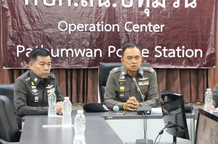 “รองผบก.น.5” เอี่ยวเก๋งคัมรี ต้องสงสัยพา “ยิ่งลักษณ์” หนี เข้าพบตร. ปัดปลอมป้ายทะเบียน