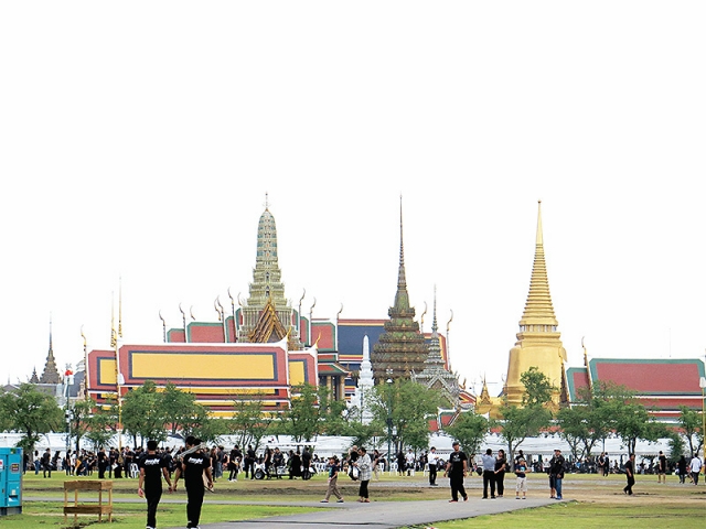 ขนส่งฯพร้อมอำนวยความสะดวกประชาชนเดินทางเข้ากราบถวายบังคมพระบรมศพตลอดเดือน ก.ย.