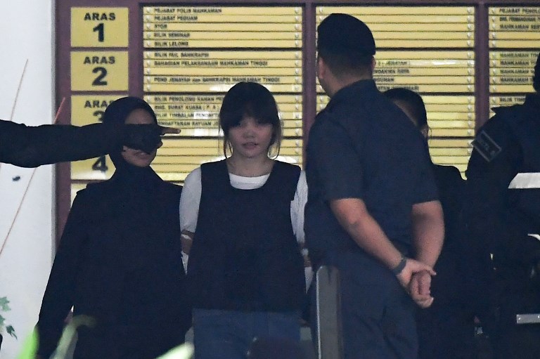 สองสาวผู้ต้องหาฆ่า “คิม จองนัม” พี่ชายผู้นำเกาหลีเหนือ ให้การต่อศาลปฎิเสธทุกข้อกล่าวหา
