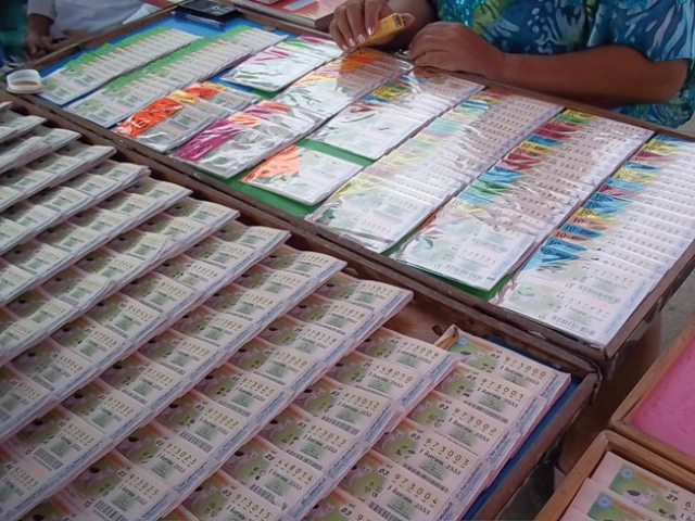 สำนักงานสลากฯ ออกมาตรการระยะสั้น แก้ปัญหาขายสลากเกินราคา-สลากรวมชุด