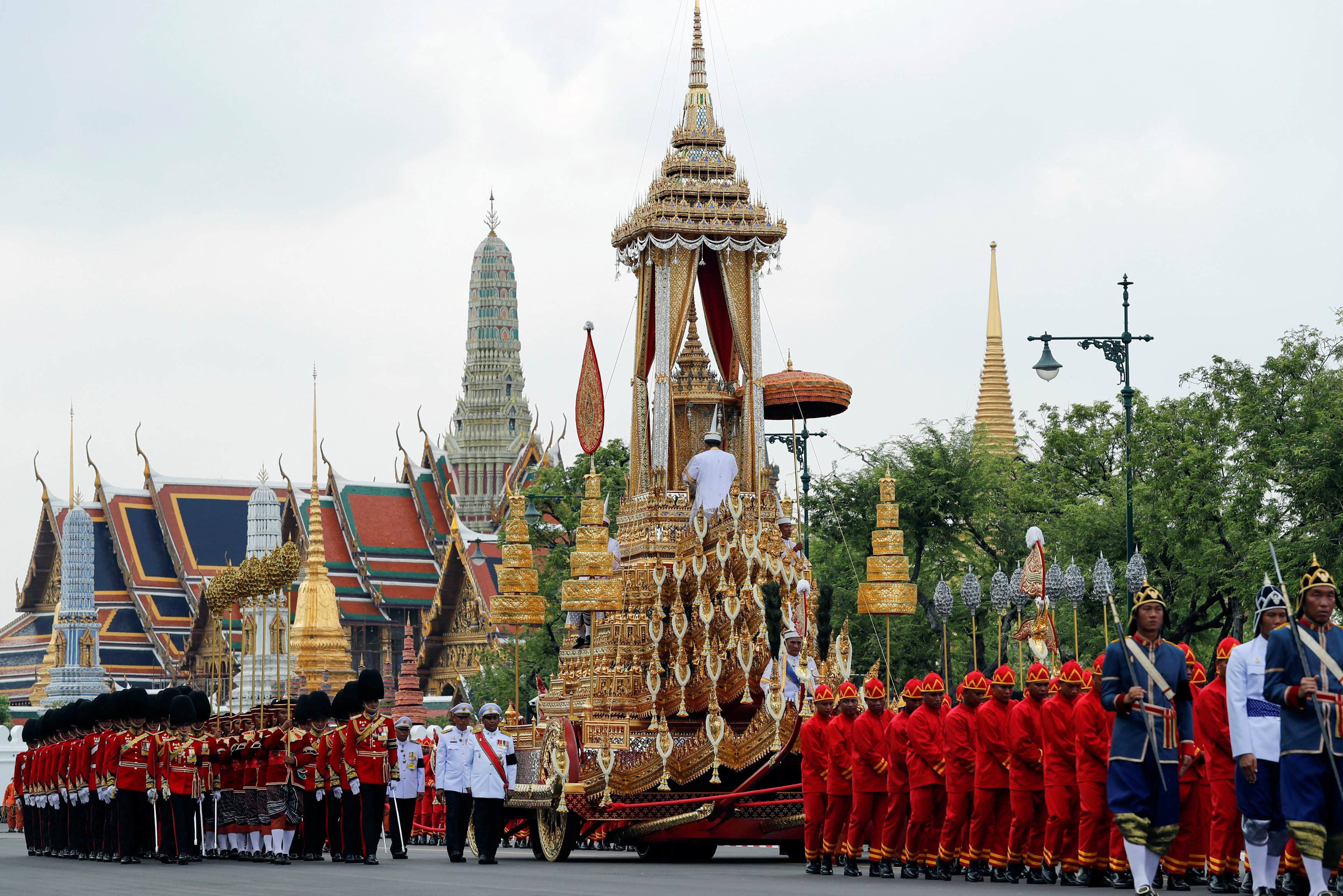 ชมคลิปแบบ Time Lapse “รอยเตอร์” บันทึกช่วงริ้วขบวนพระบรมราชอิสริยยศ