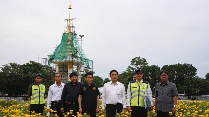 นครพนมสร้างพระเมรุมาศจำลองคืบหน้า ใกล้แล้วเสร็จ 12 อำเภอ