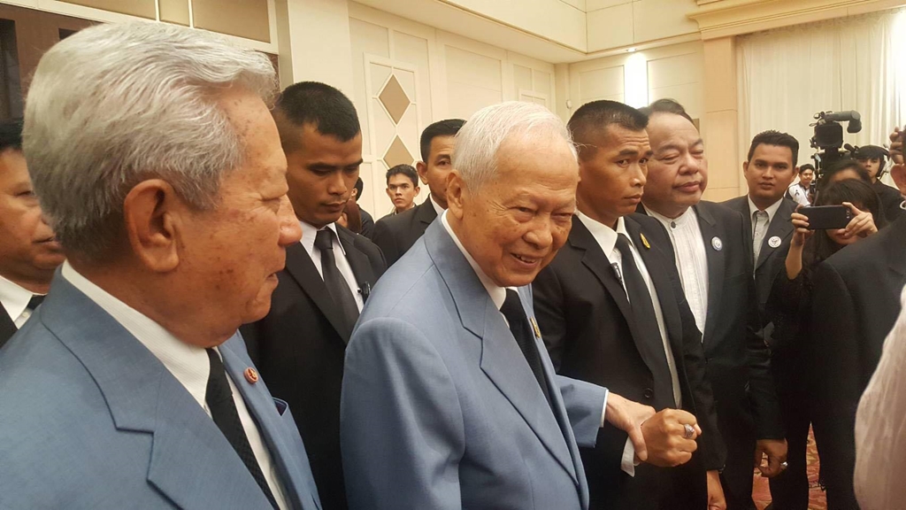 “ป๋าเปรม” ปธ.เปิดสานใจไทย สู่ใจใต้ ฝากเด็กๆ รักษาความเป็นไทย-ความเป็นธรรม