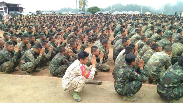 กองทัพกู้ชาติรัฐฉาน ถวายดอกไม้จันทน์ ณ ฐานที่มั่น ดอยไตแลง