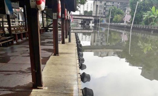 กรมเจ้าท่าสั่งงดเดินเรือคลองแสนแสบชั่วคราว หลังระดับน้ำหนุนสูงกว่าปกติ