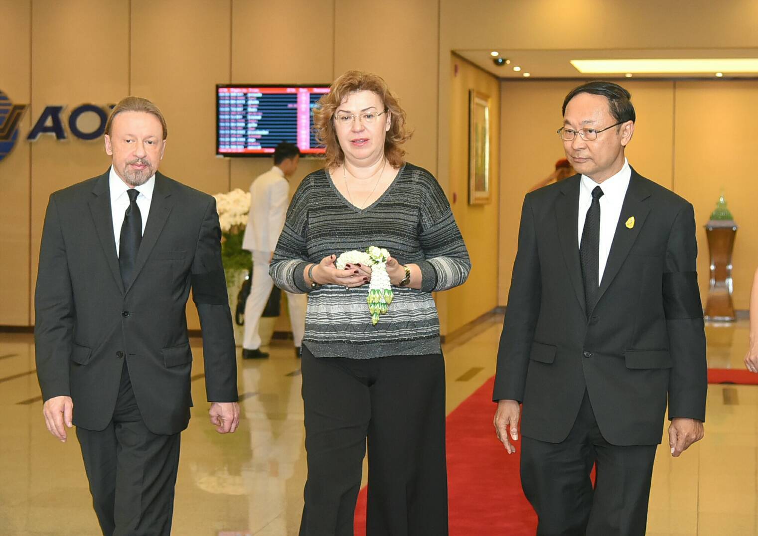 “รองประธานสภาดูมา รัสเซีย” ถึงไทย ร่วมพิธีถวายพระเพลิงฯ ในหลวง ร.9