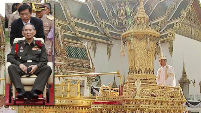 “หมอประดิษฐ์” แพทย์ผู้เข็นพระเก้าอี้เลื่อน ทำหน้าที่สุดท้ายประคองพระบรมโกศ