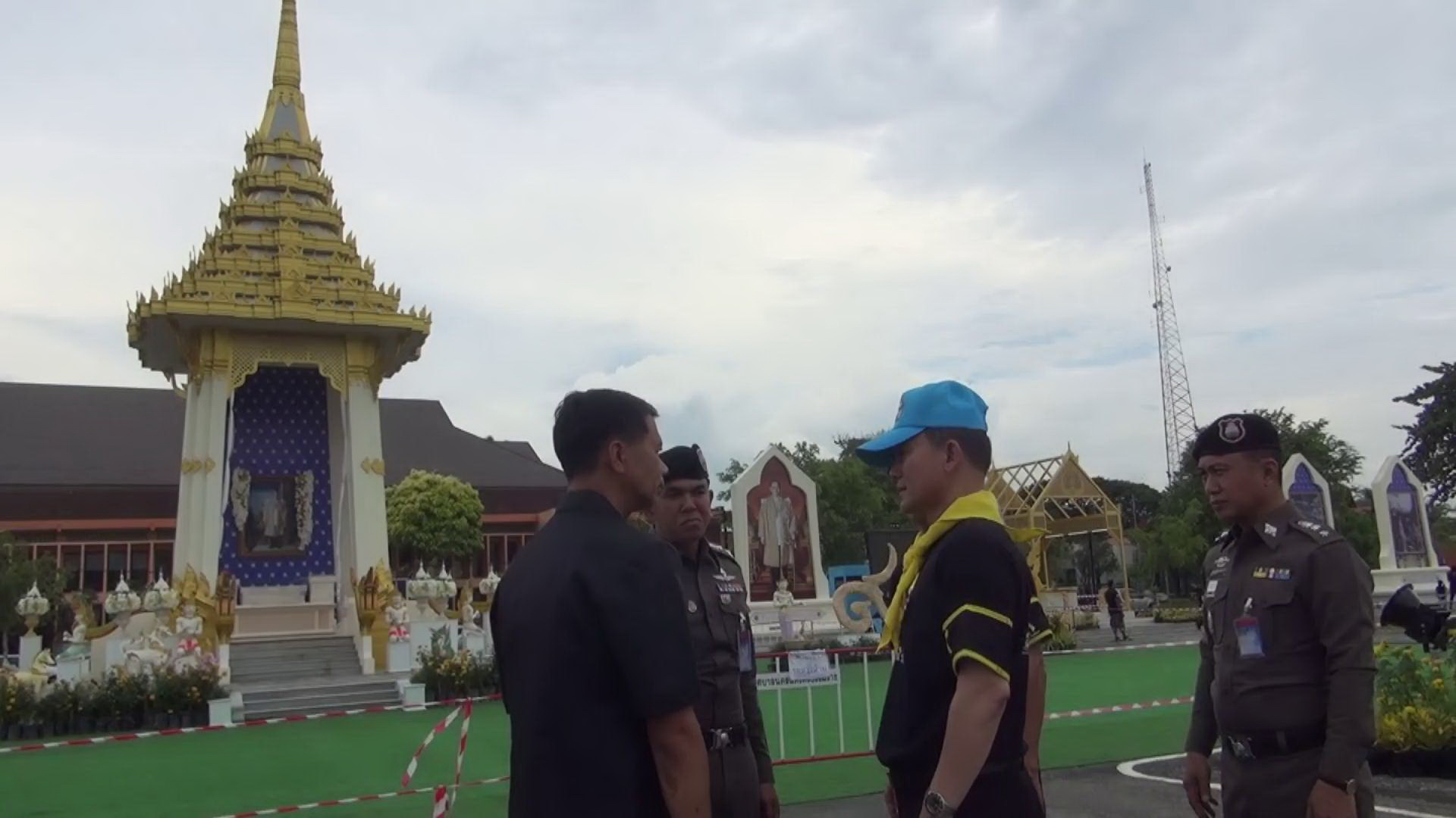 เมืองคอนตรวจแผนรักษาความปลอดภัยพระเมรุมาศจำลอง ด้าน ปชช.แห่เดินทางเข้ากรุงเทพฯแน่นสถานีรถไฟ