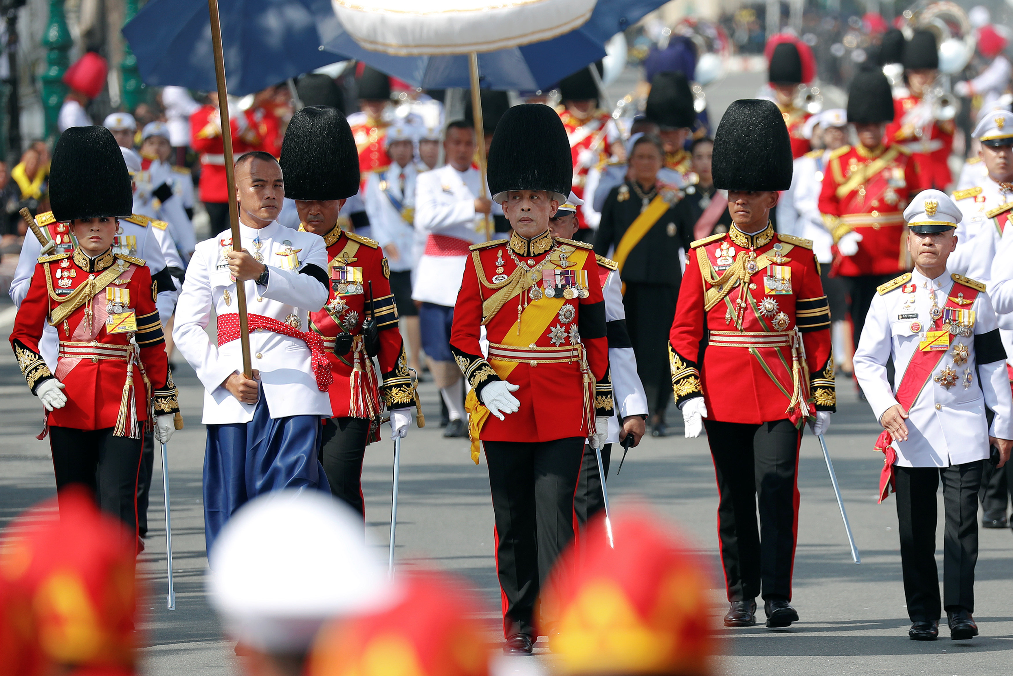 ภาพประวัติศาสตร์ พิธีอัญเชิญพระบรมโกศสู่พระเมรุมาศ พระราชพิธีถวายพระเพลิงพระบรมศพ ร.9
