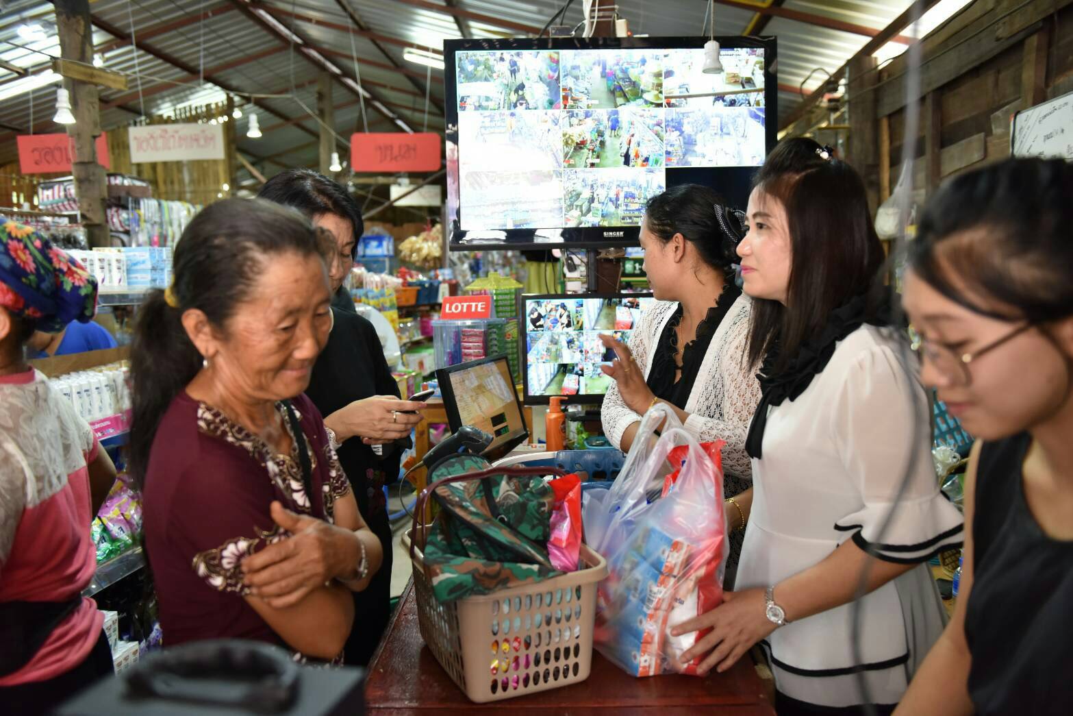 กรมบัญชีกลาง แจงเร่งติดตั้งเครื่องรูดบัตรสวัสดิการผู้มีรายได้น้อย ให้ครอบคลุมทั่วประเทศ