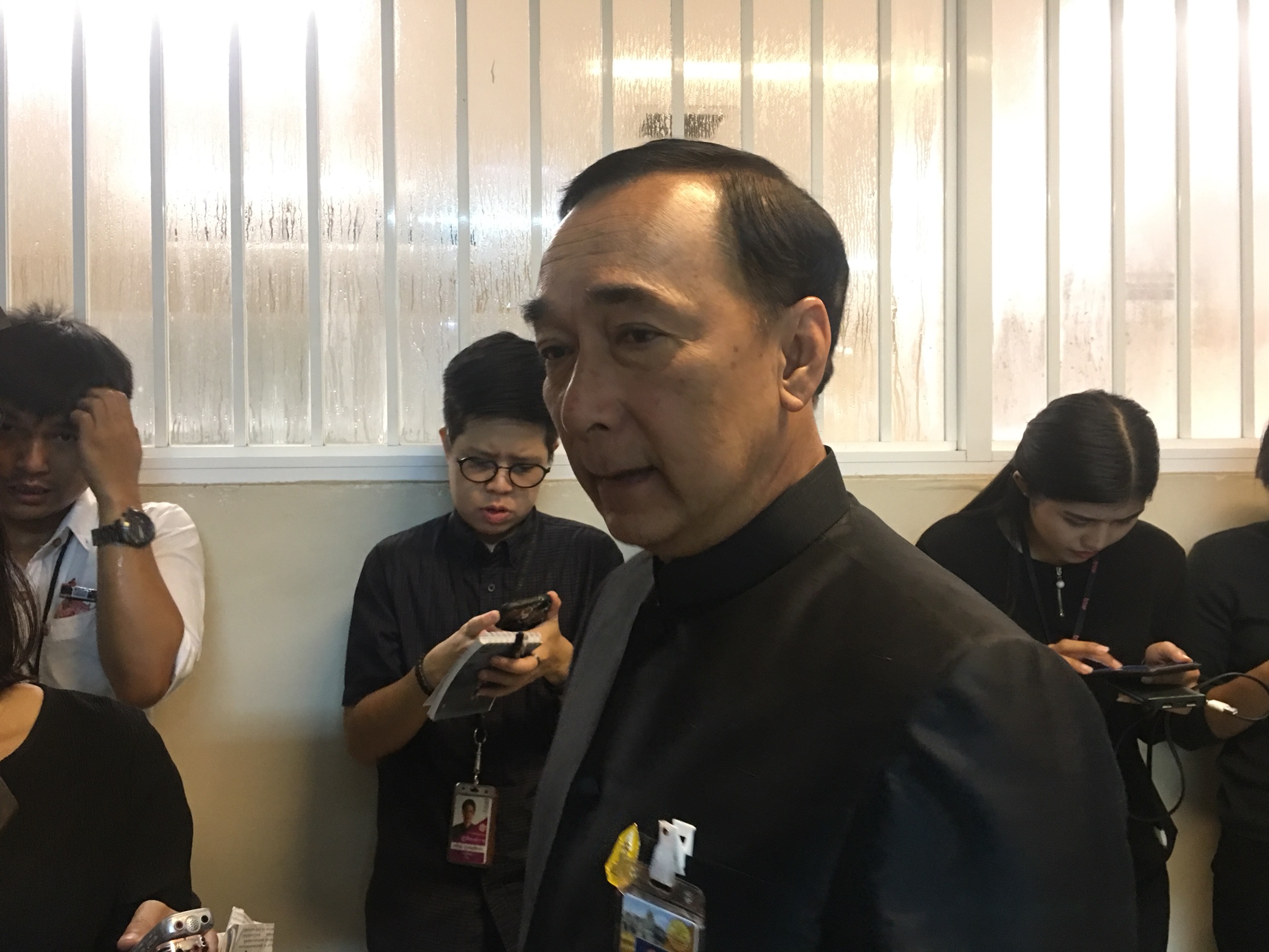 “ออมสิน” ย้ำปชช.-สื่อสำรวมในการถ่ายภาพ ส่งข้อมูลทางโซเชียลในงานพระราชพิธีฯ คาดมีปชช.เข้าในพื้นที่4หมื่นคน