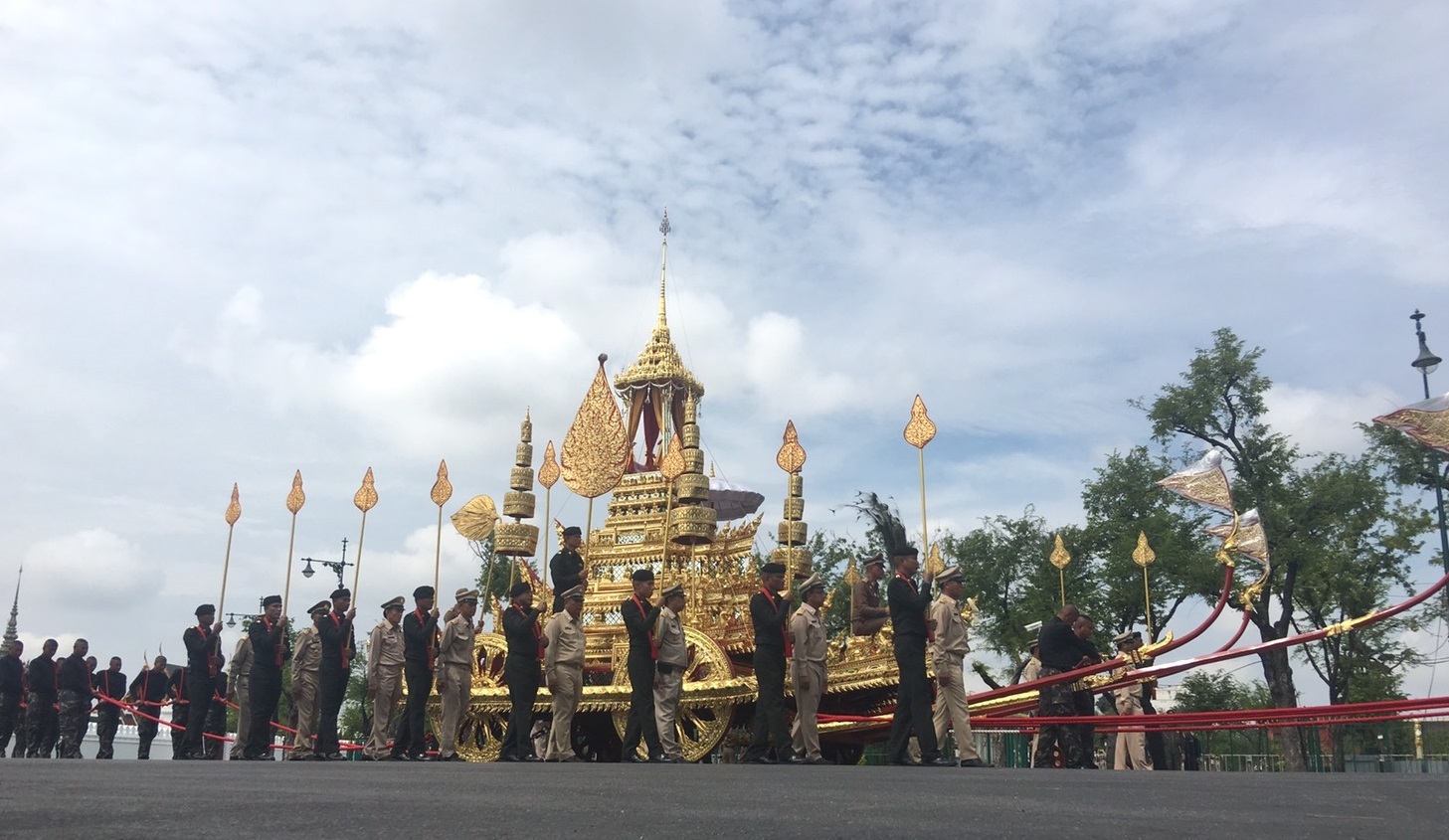 กอร.พระราชพิธี ประกาศปิด 18 เส้นทาง สี่ทุ่มคืนนี้ เพื่อซักซ้อมริ้วขบวนพระบรมราชอิสริยยศ