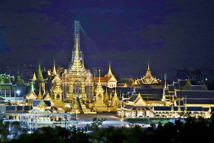 ผู้สำเร็จราชการแห่งเครือรัฐออสเตรเลียเข้าร่วมงานพระราชพิธีถวายพระเพลิงพระบรมศพ ร.9