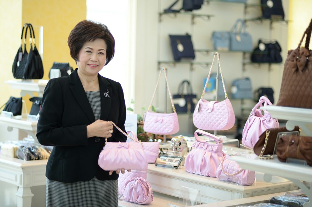 เรียนรู้ประสบการณ์ สูตรสำเร็จ “นารายา”